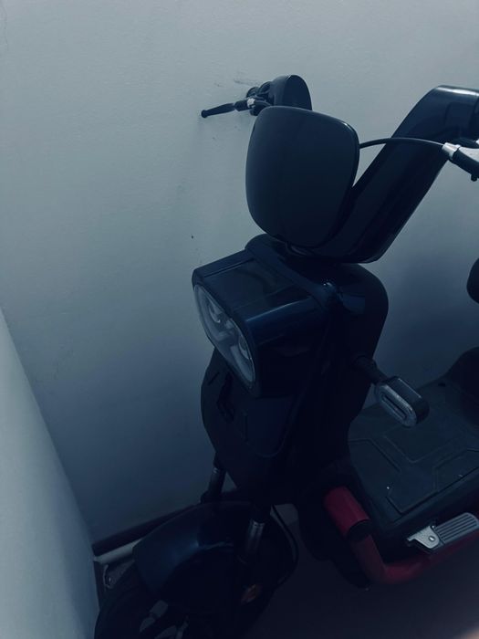 Продам електро скутер (TANK)