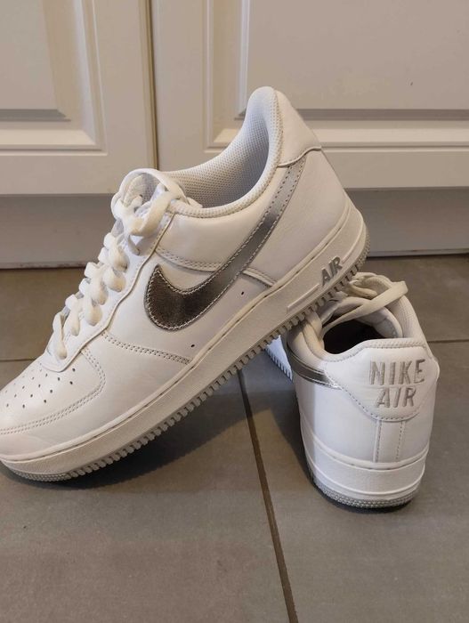 Nike Air Force 1 Retro номер 44.
