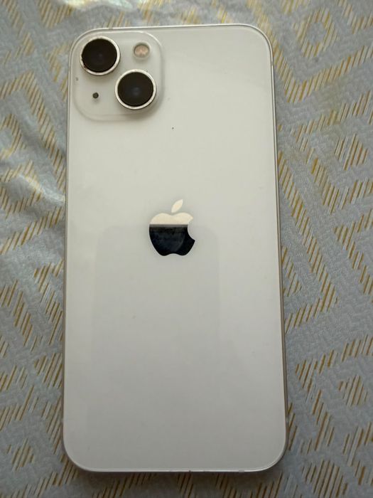 Продам телефон iPhone 13