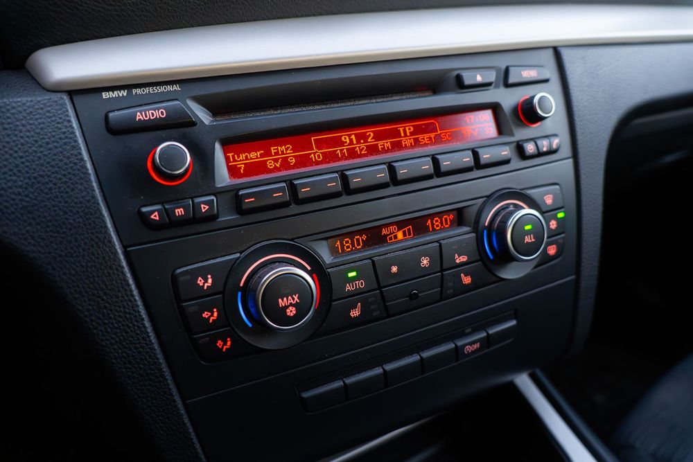 BMW SERIA 116i - 2011 - FACELIFT - benzină - OFERTĂ (LCI) - BMW E87