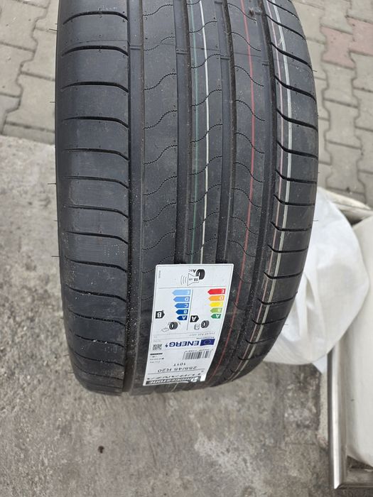 Cauciuc 255 45 r20