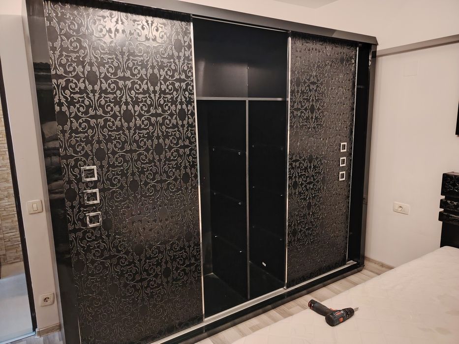 Dressing/dulap dormitor cu 4 uși glisante