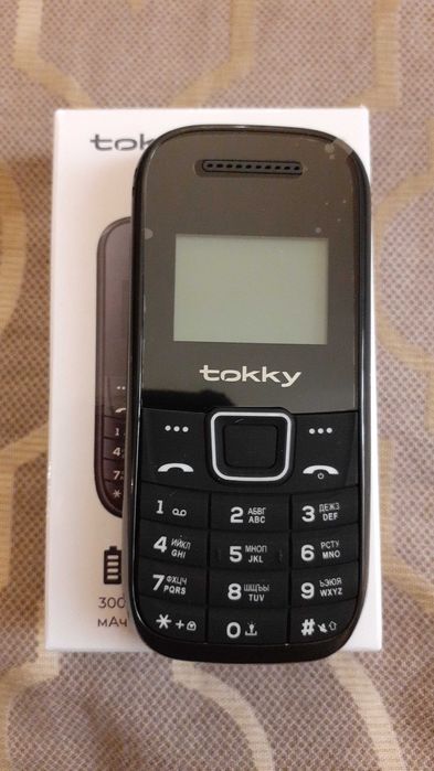 Мобильный телефон на 2 симки, простой