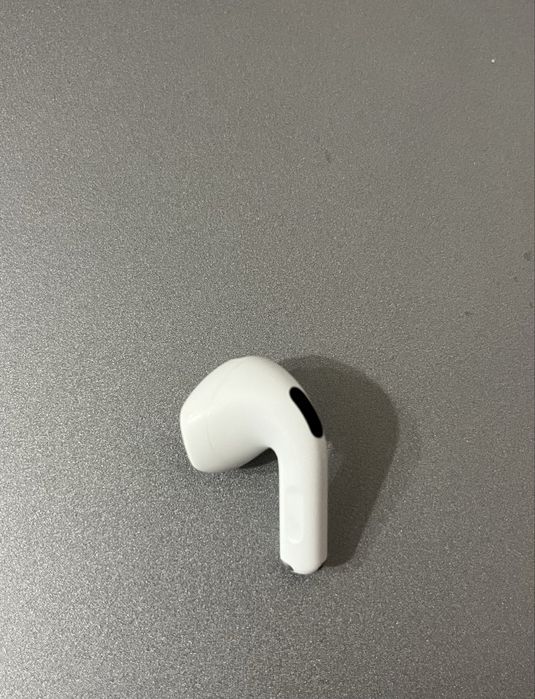 Caști Airpods 4 fără charging case