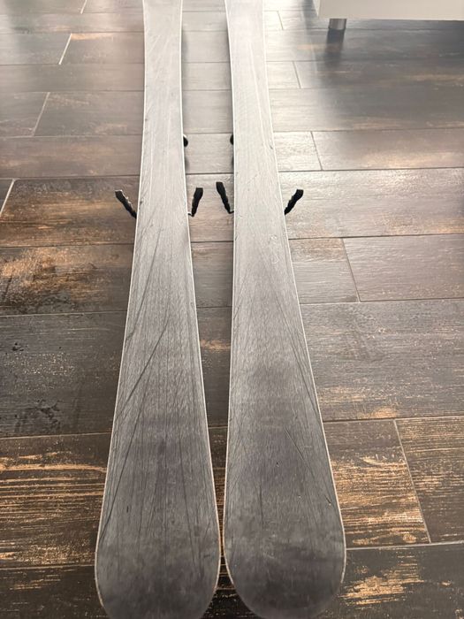 Skiuri K2, AMP Titan, All Mountain