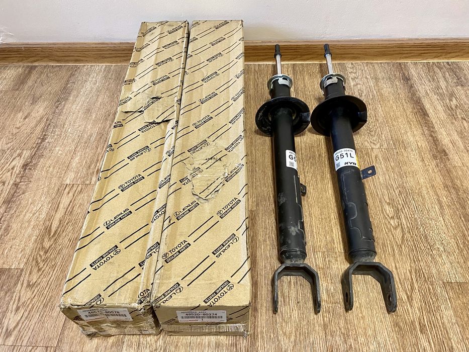 Амортизаторы передние Lexus GS L10 250