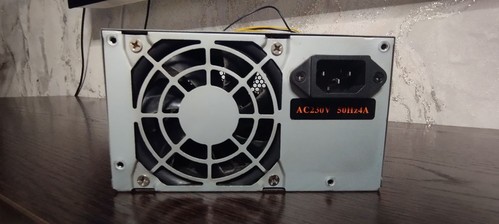 Блок питания VORTEX VR-400-8F