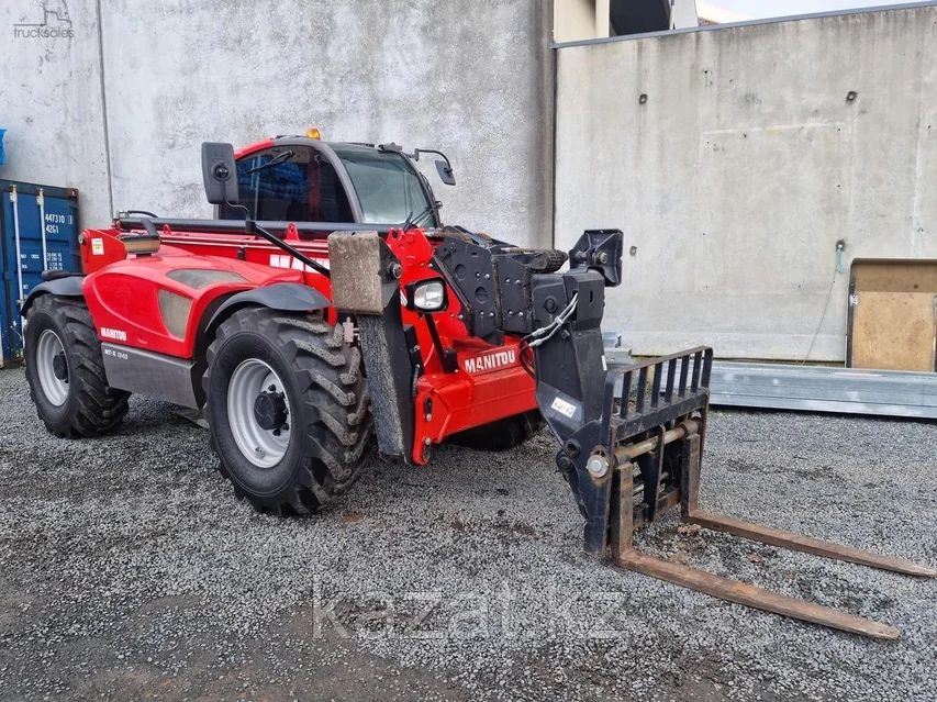 Капот на погрузчик manitou mlt