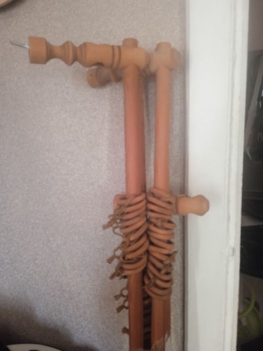 Отдам даром гардины деревянные и занавески,тюли