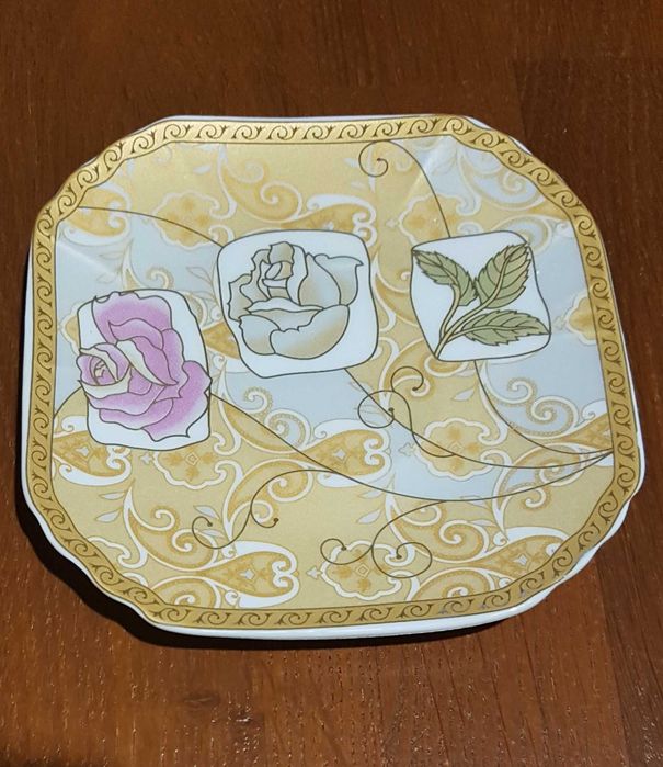 Vand set pt.cafea de 6 persoane.