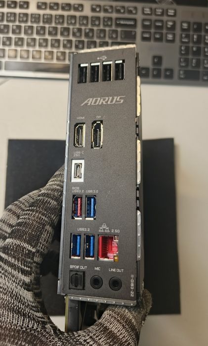 LGA1700 мат платы Gigabyte Aorus