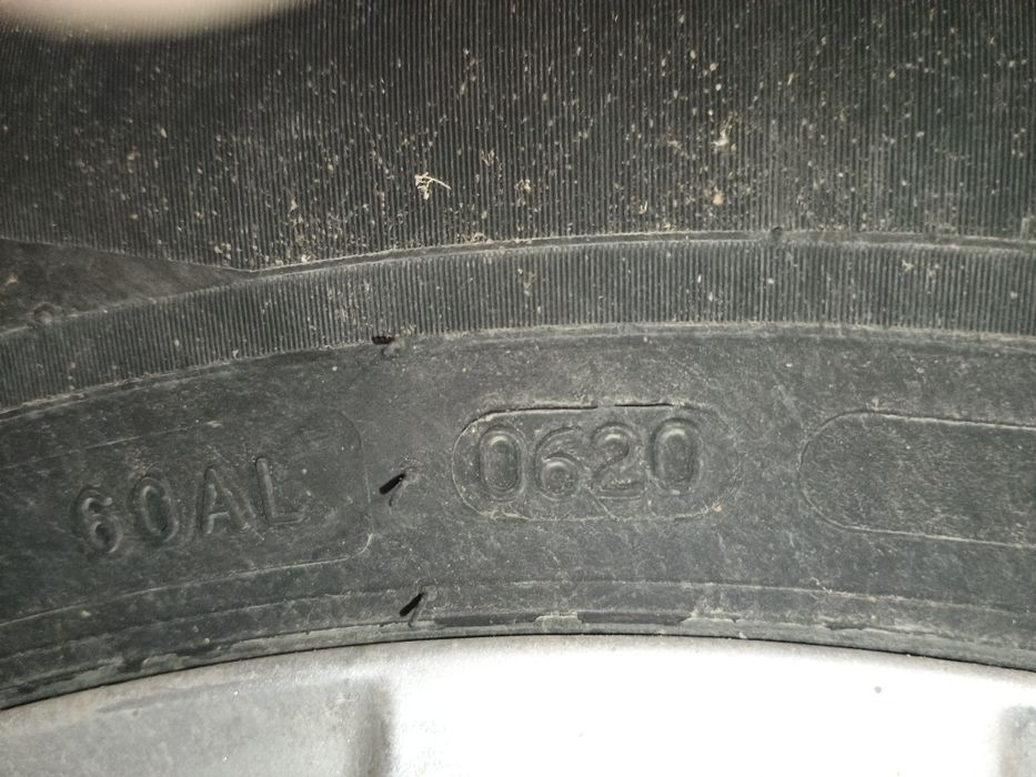 16" Джанти с летни гуми 215/60 R16 за Шкода, Фолксваген, Субару, Тойот