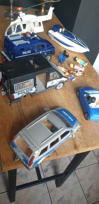 PlayMobil mixt unele incomplete