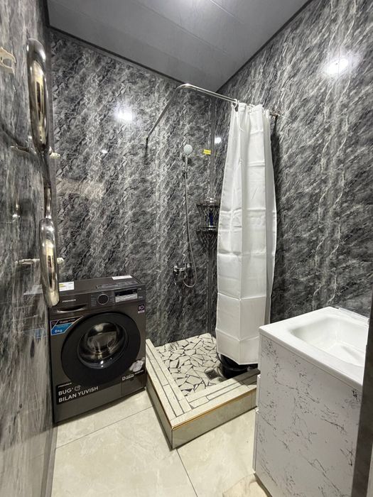 Чиланзар 20квартол продаётся квартира 1*2/4/4