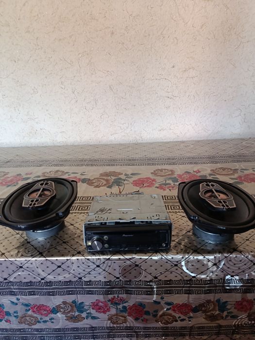 Pioneer original kalonka magnitola sotiladi srochna!!!