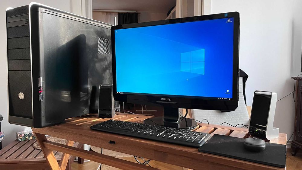 PC COMPLET + Monitor 23” Full HD + Accesorii