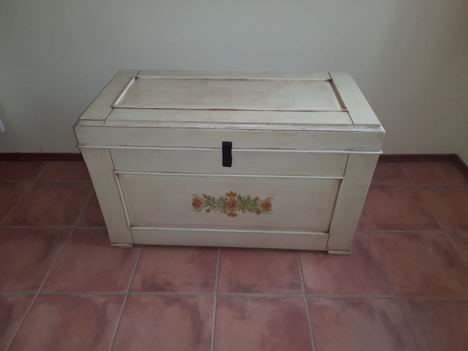 trunchi de lemn ușor