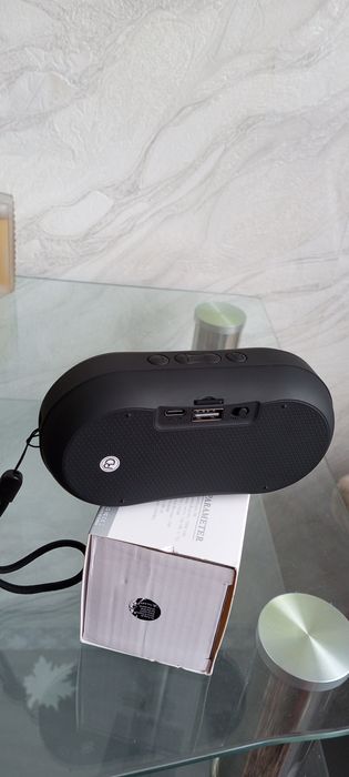 Продам новую - Громкую колонку . Басища