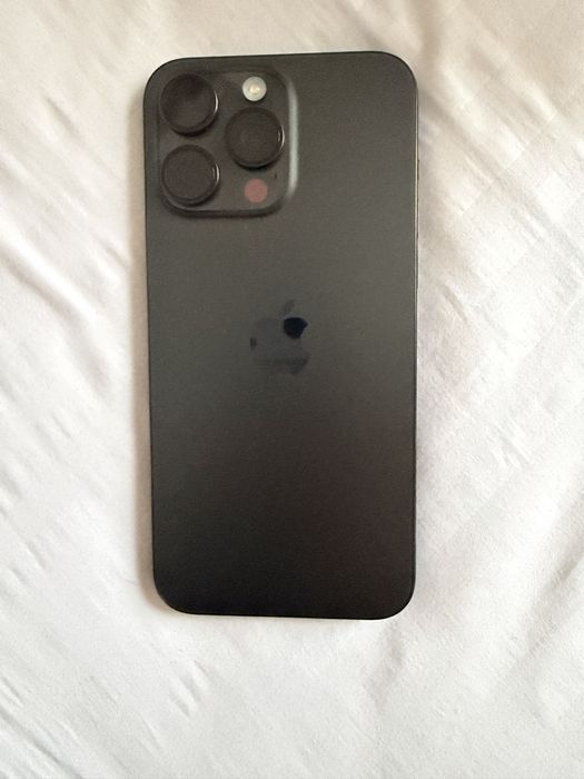 Продам Iphone 15 pro max black 256GB в идеале.