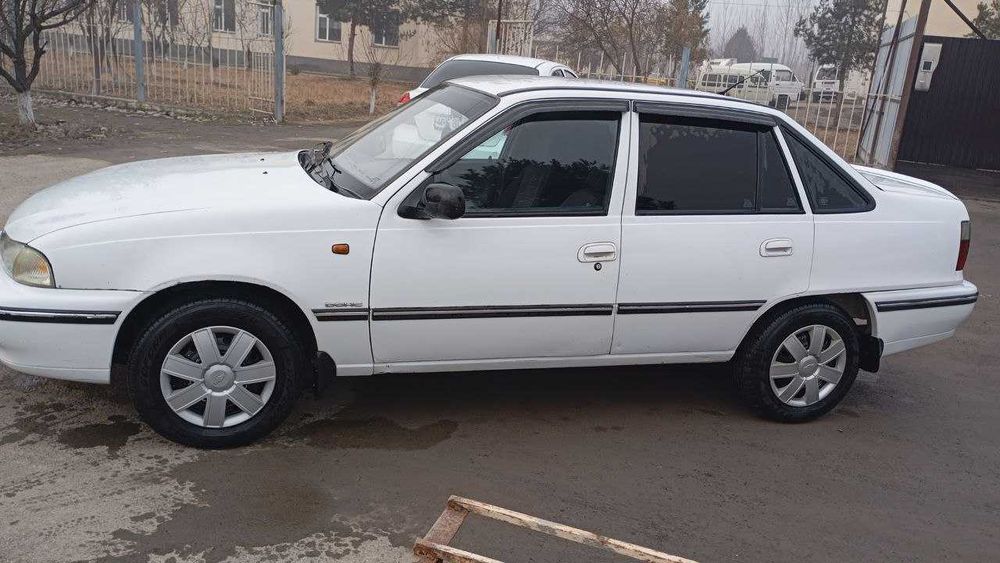 Nexia 1 Zudlik bilan sotiladi