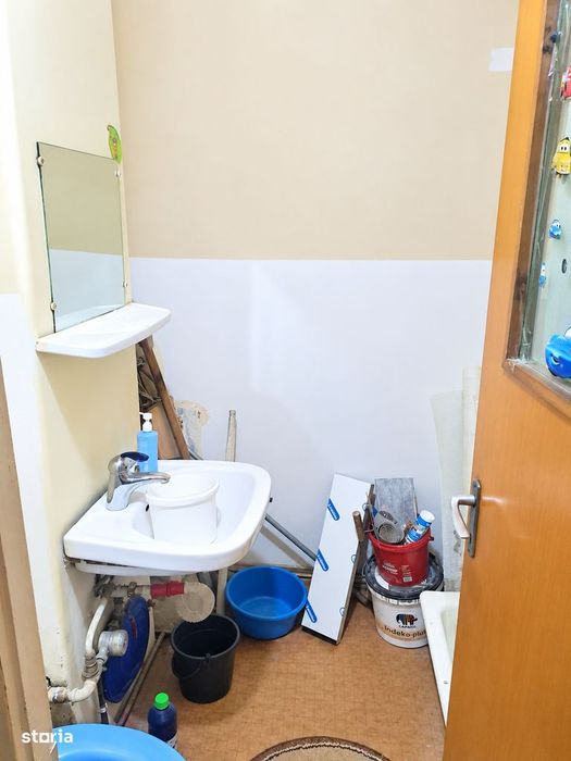 Apartament 4 camere 90 mp - etajul 6/10, zona centrala