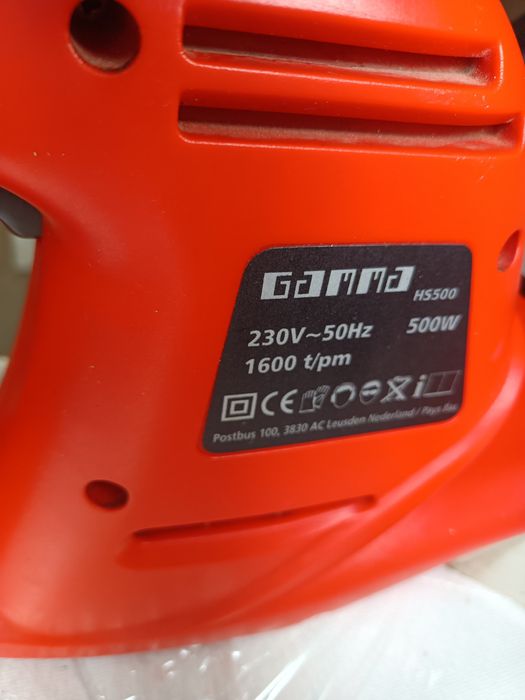 Тример за жива плет