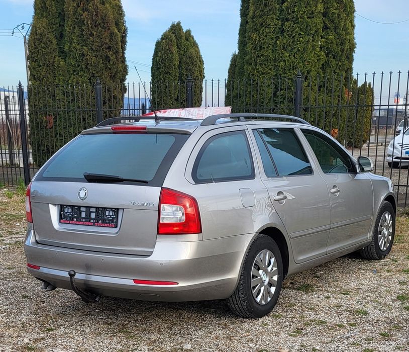 SKODA Octavia 2010 — imagine 5