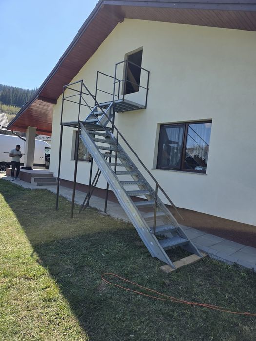 Scări zincate galvanizate