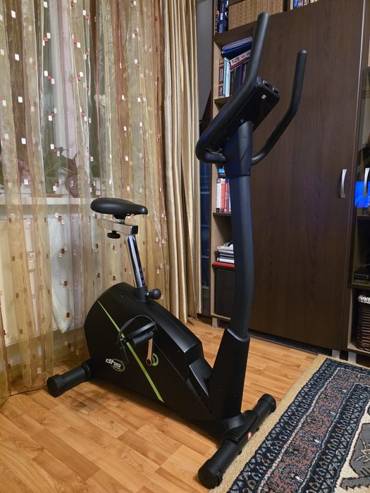 Vând Bicicleta fitness DHS