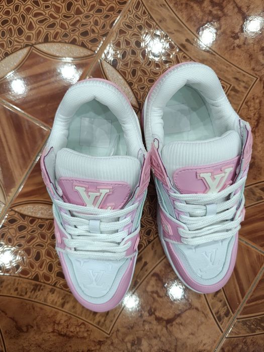 Adidasi Luis Vuitton pentru femei marimi: 39,40