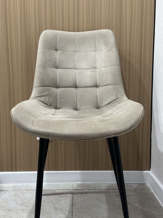 Срочно продам стулья 4 шт за 40 тыс.