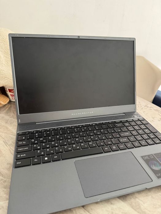 Срочно продам Ноутбук Machcreator One i3 Core i3