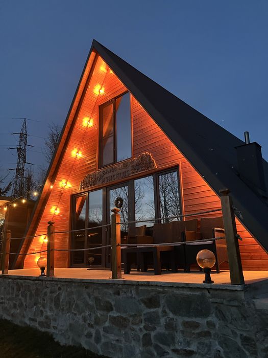 Inchiriez Cabana (ocupata de revelion )