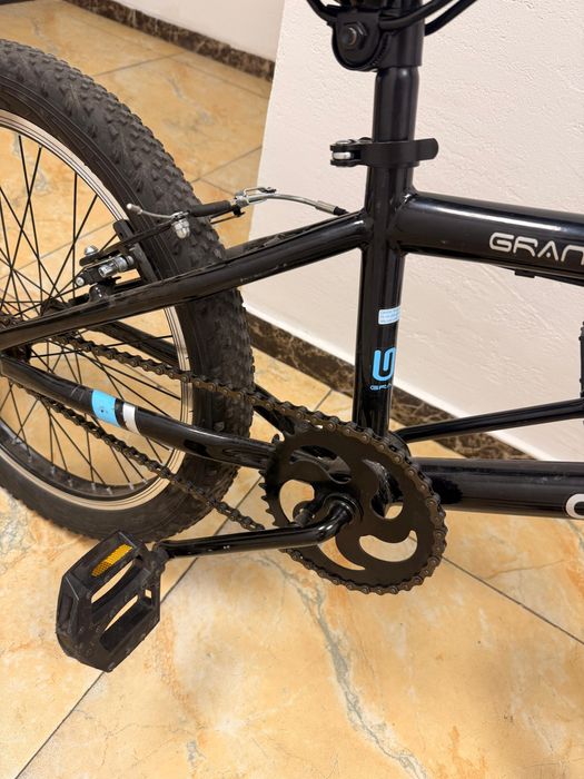 Трюковый велосипед BMX