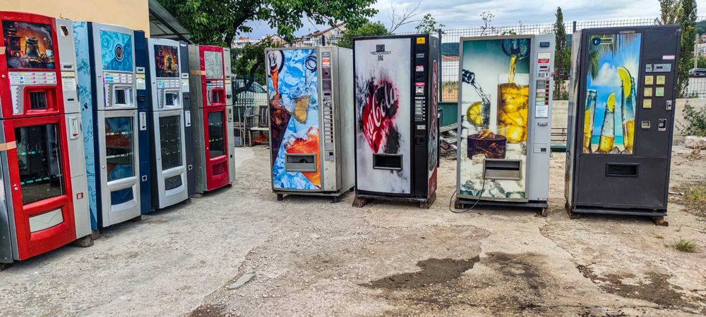 Вендинг машина за безалкохолни напитки