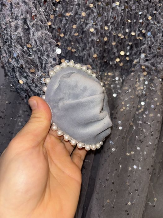 Блестящее платье , 4 лет