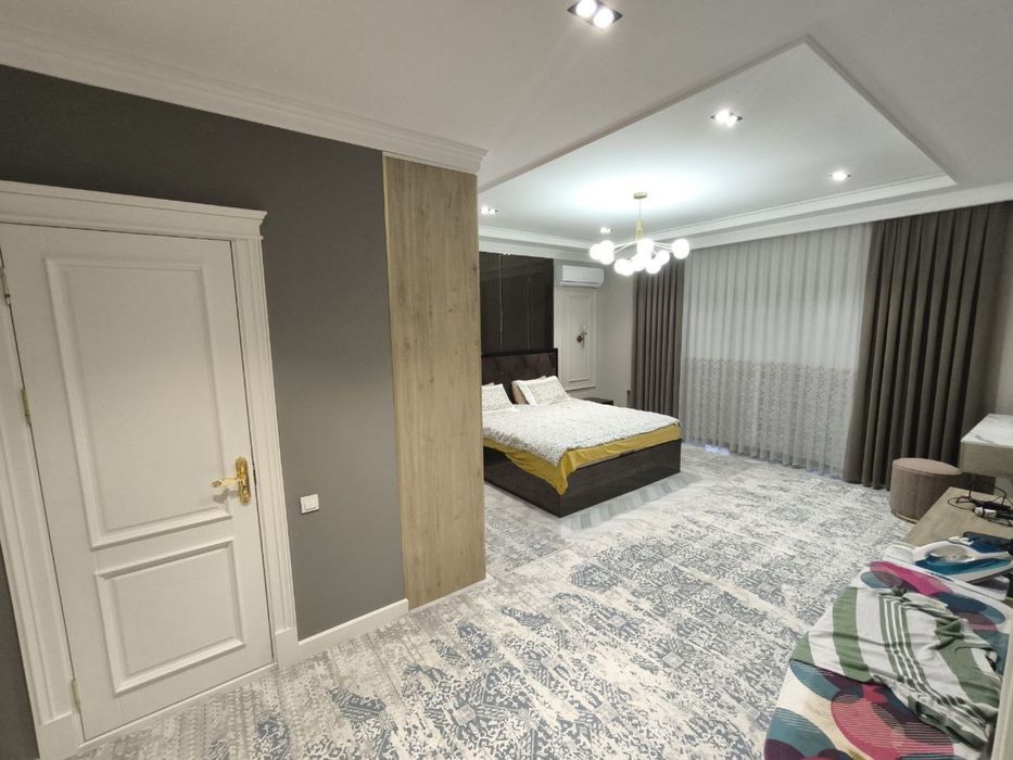 Продается 4 комн квартира в Ц квартале V650