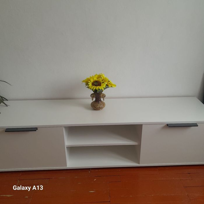 Продаётся ТВ ТУМБА