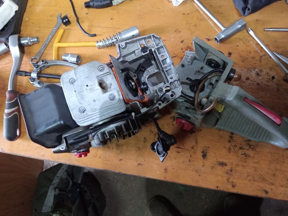 Reparatii Drujbe,motocoasa  ,motocultor,motoare 2T-4T.