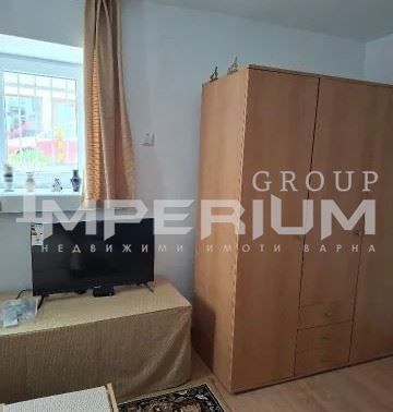 Етаж от къща под наем - в района на Операта, гр.Варна