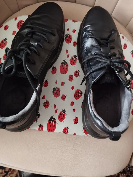 Обувки 43 номер -естествена кожа- немски