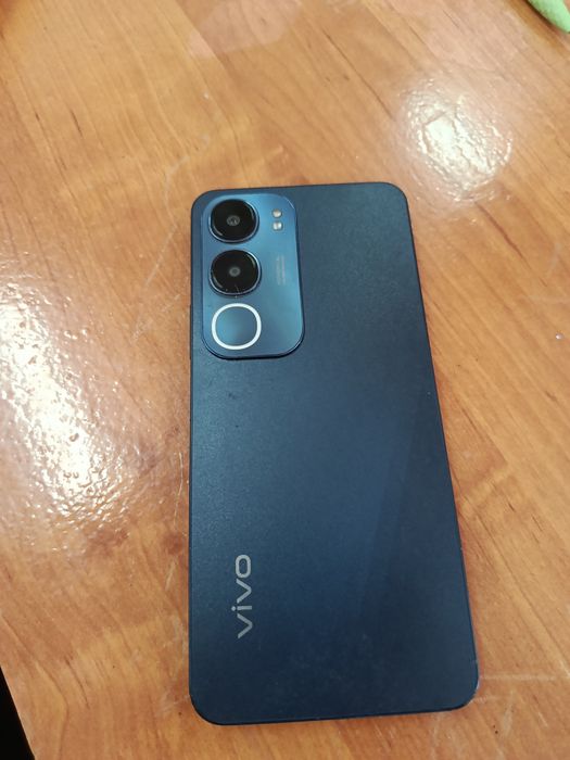 Продам Vivo y19 s pro