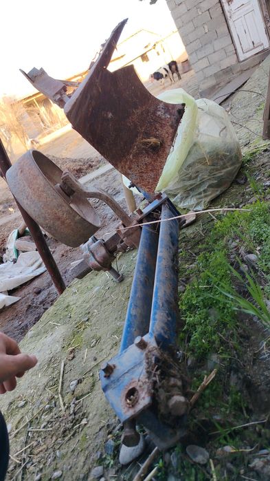 Мини трактор холати янги нархини келишамиз