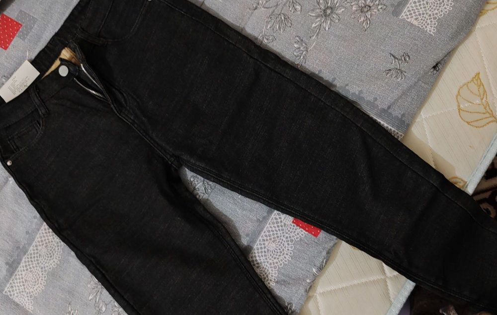 Темно коричневое тёплое пальто, брюки