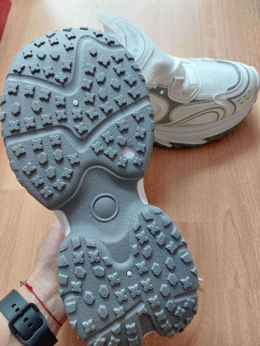 Унисекс маратонки 39 номер [25.5см]