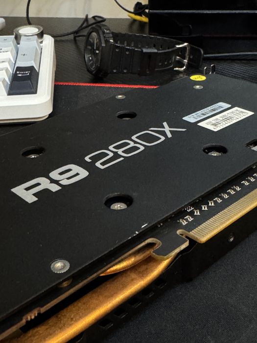 Продам видеокарту Powercolor AMD Radeon R9 280X, 3Gb