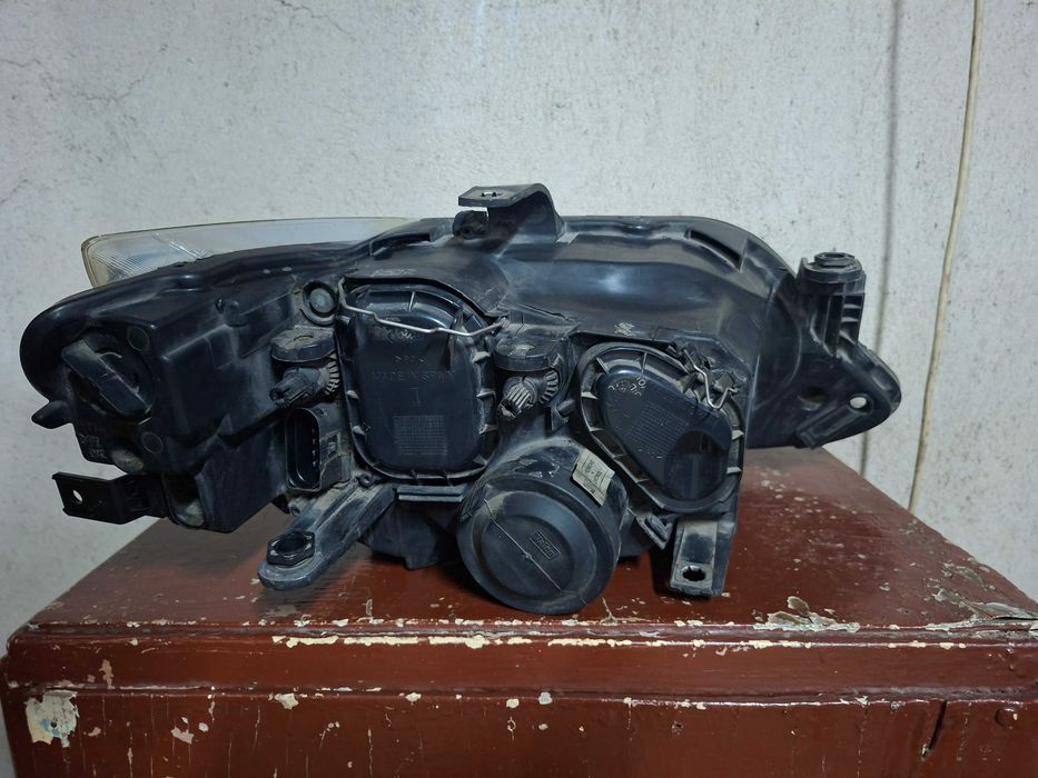 Фар ляв оригинален за Seat Ibiza IV /2008, 2009, 2010, 2011, 2012