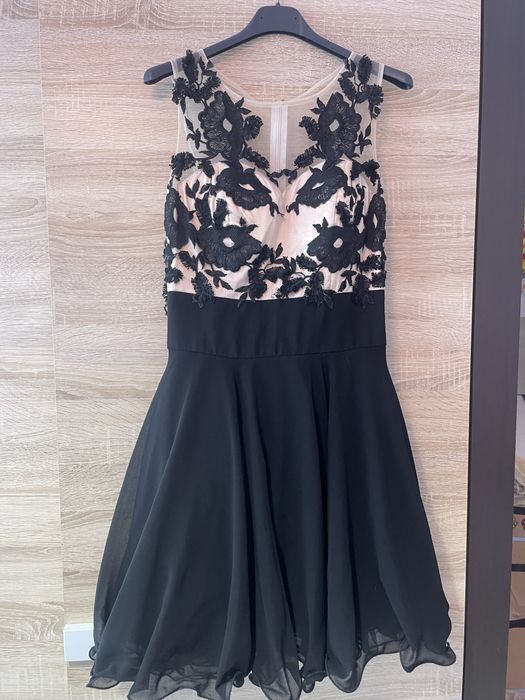 Официална рокля Chi Chi London