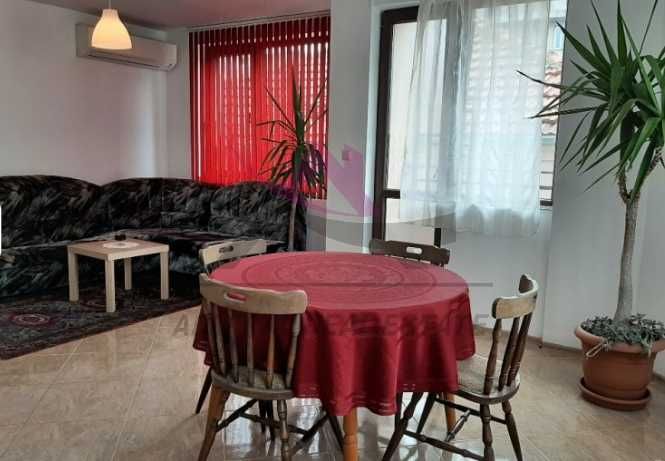 Дава се под наем Двустаен апартамент в Варна, Център - 75 кв.м за 550 € - Снимка #2
