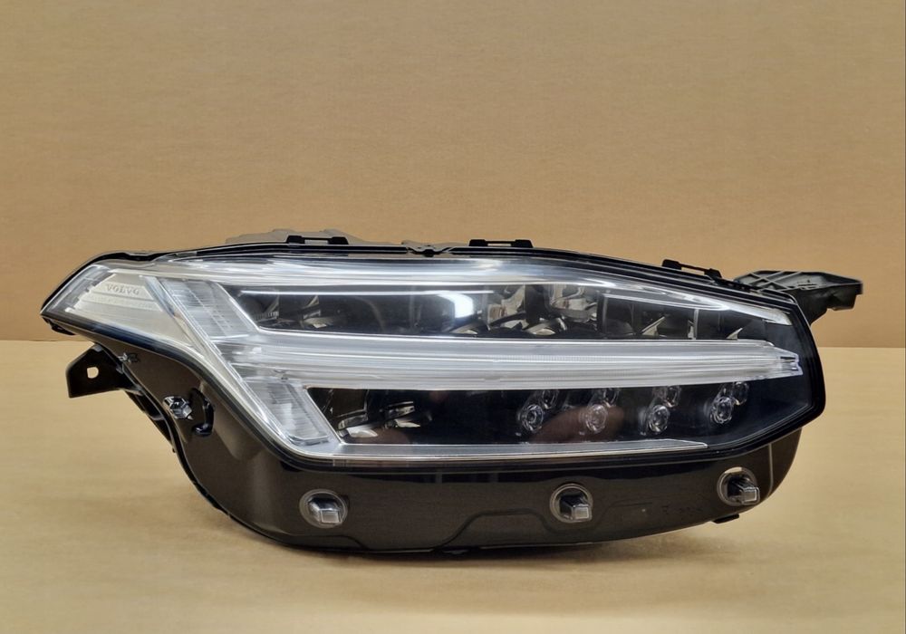 Ляв и Десен фар Волво ХЦ 90 фул лед FULL LED VOLVO XC90 II 31446688 3